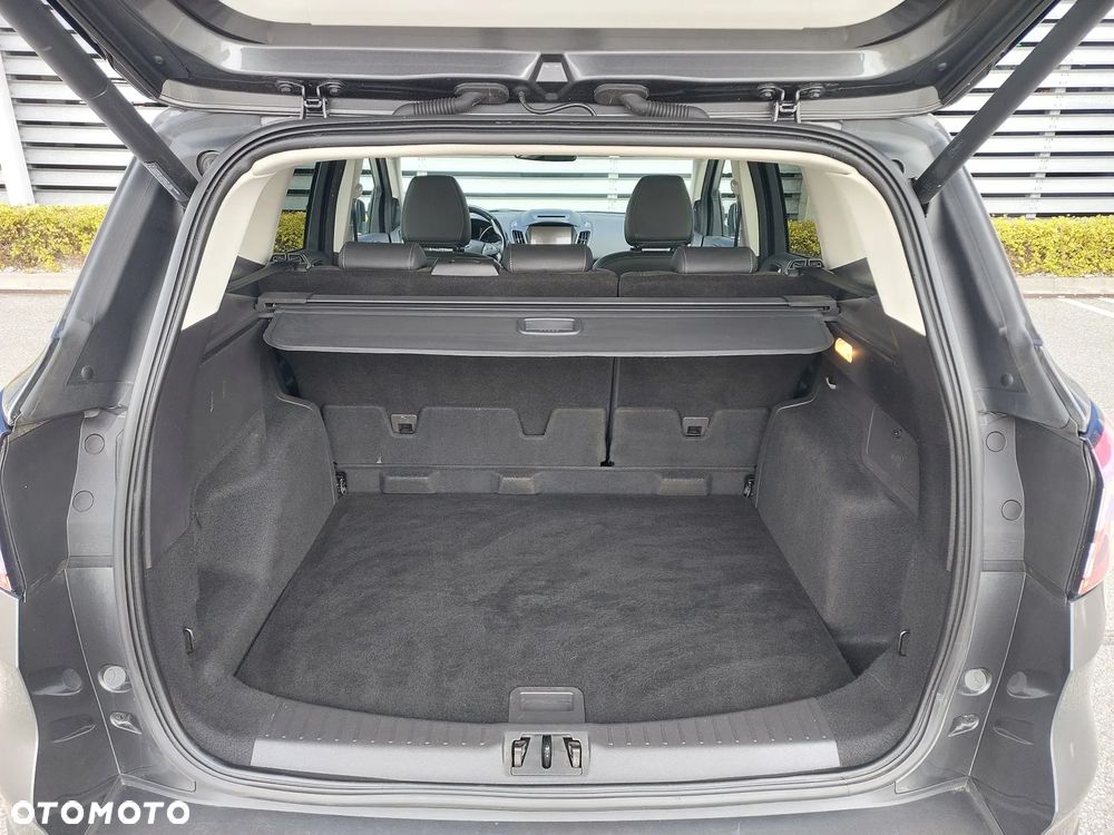 Ford Kuga 2.0 TDCi AWD Titanium - 26