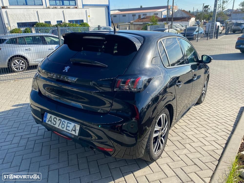 Peugeot 208 2022 photo 3