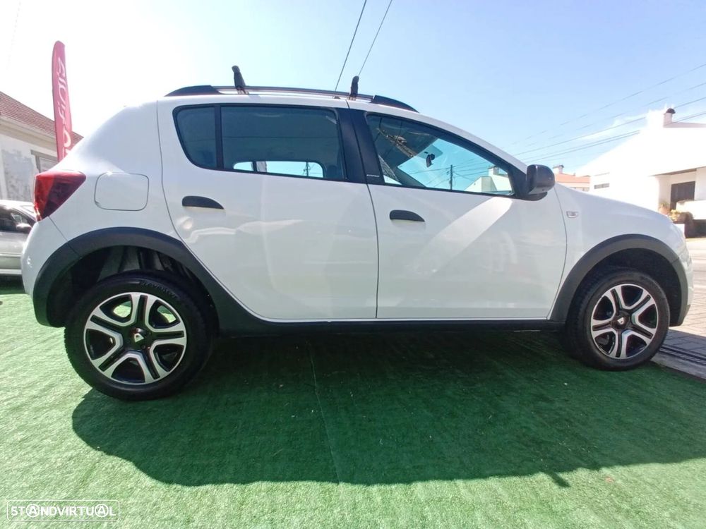 Dacia Sandero 0.9 TCe Stepway - 10