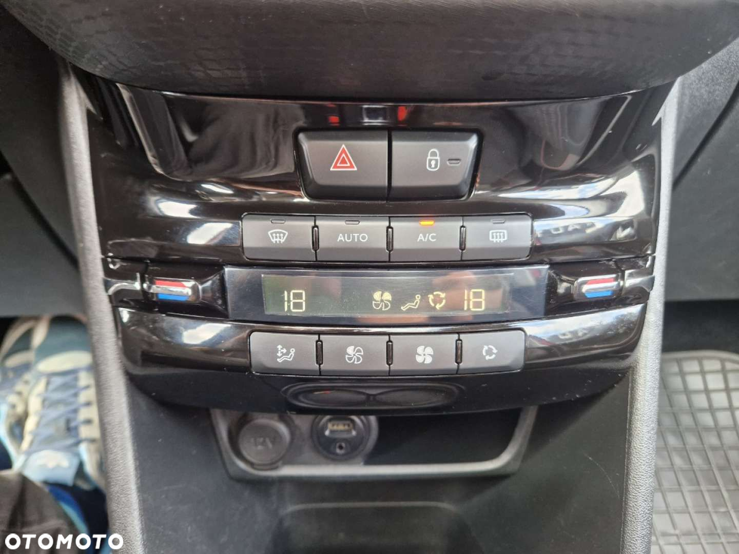 Peugeot 2008 PureTech 130 Stop&Start GT-Line Edition - 15