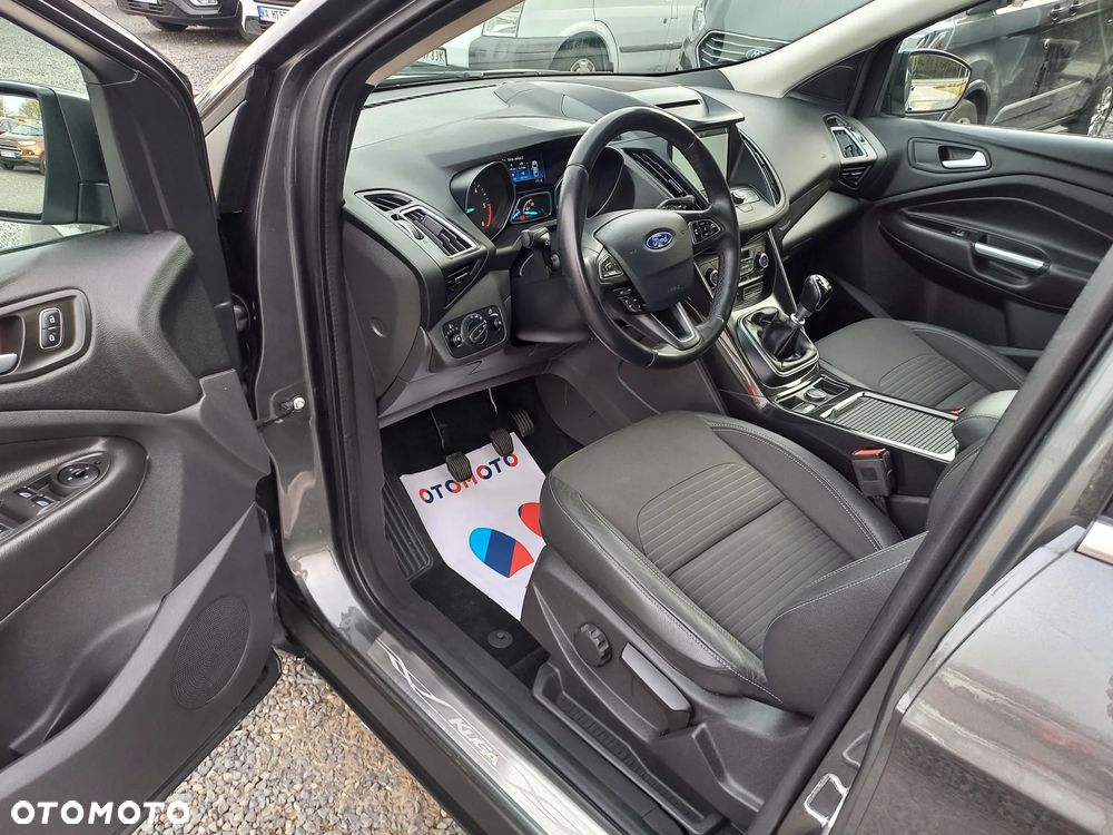 Ford Kuga 1.5 TDCi 2x4 Titanium - 15