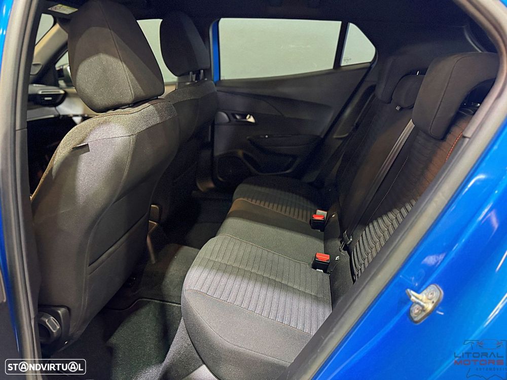 Peugeot 2008 1.2 PureTech Active Pack - 17
