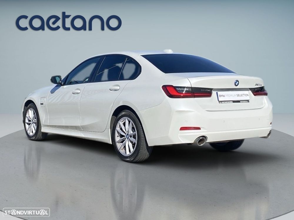 BMW 320 e Auto - 21