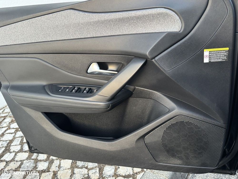 Peugeot 308 SW 1.2 PureTech Allure Pack - 20