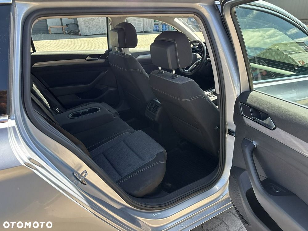 Volkswagen Passat 1.5 TSI EVO Business DSG - 19