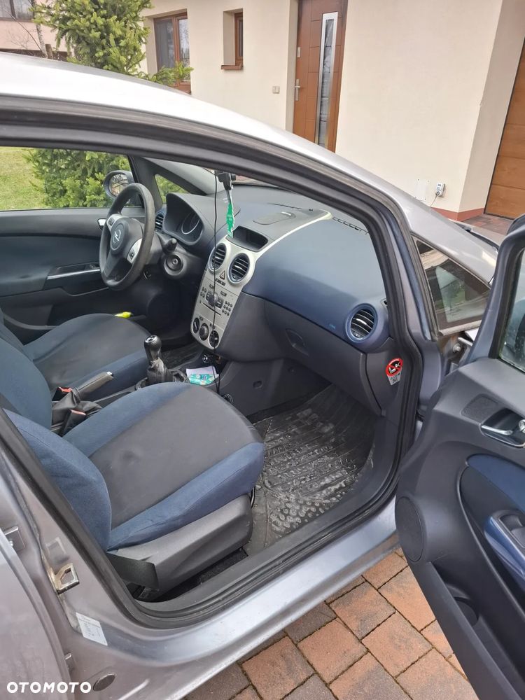 Opel Corsa 1.2 16V Enjoy - 4