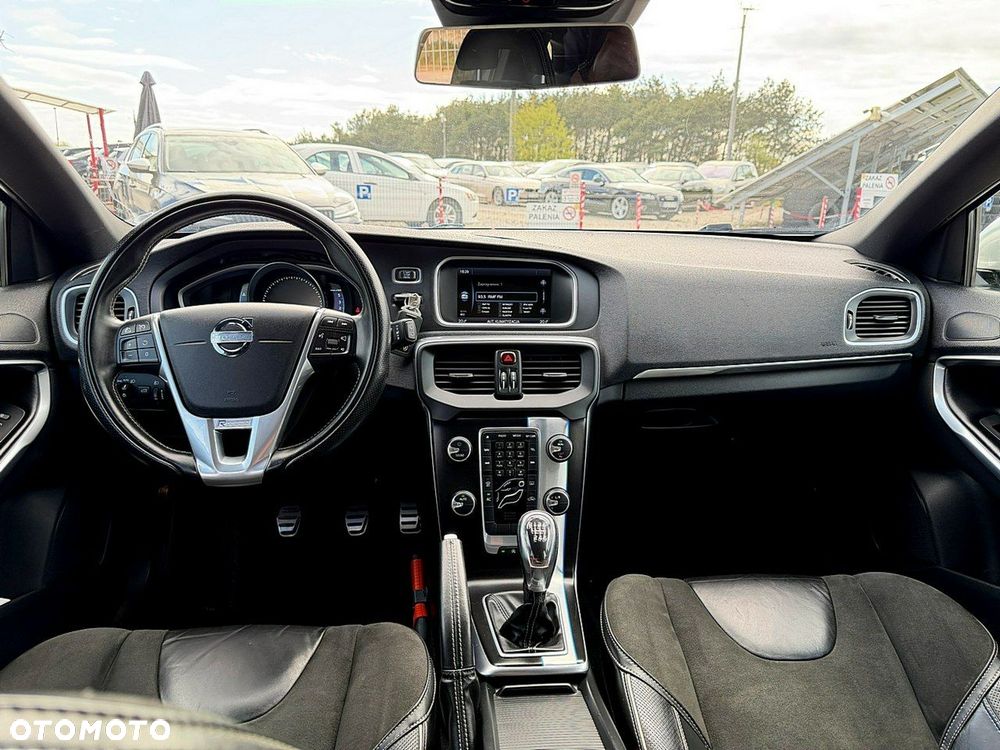 Volvo V40 - 15