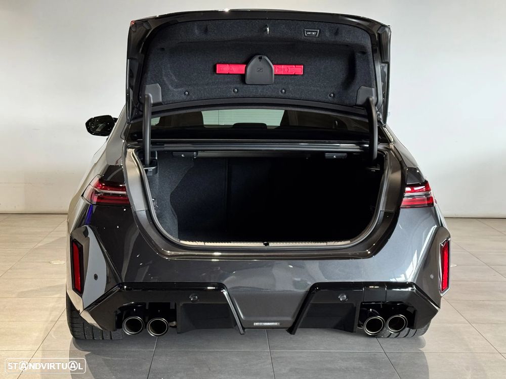 BMW M5 Standard - 18