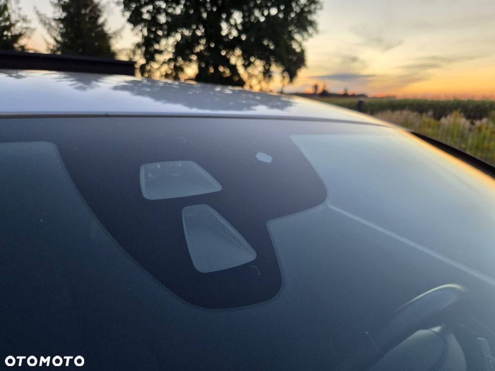 Volvo V40 D2 Kinetic - 12