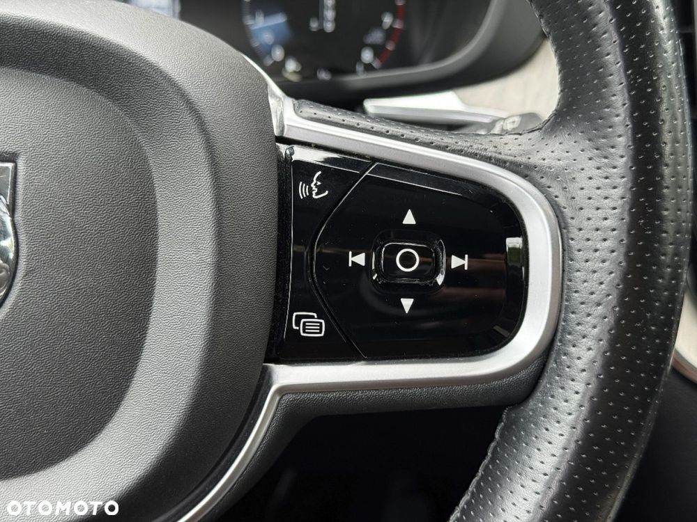 Volvo XC 60 - 31