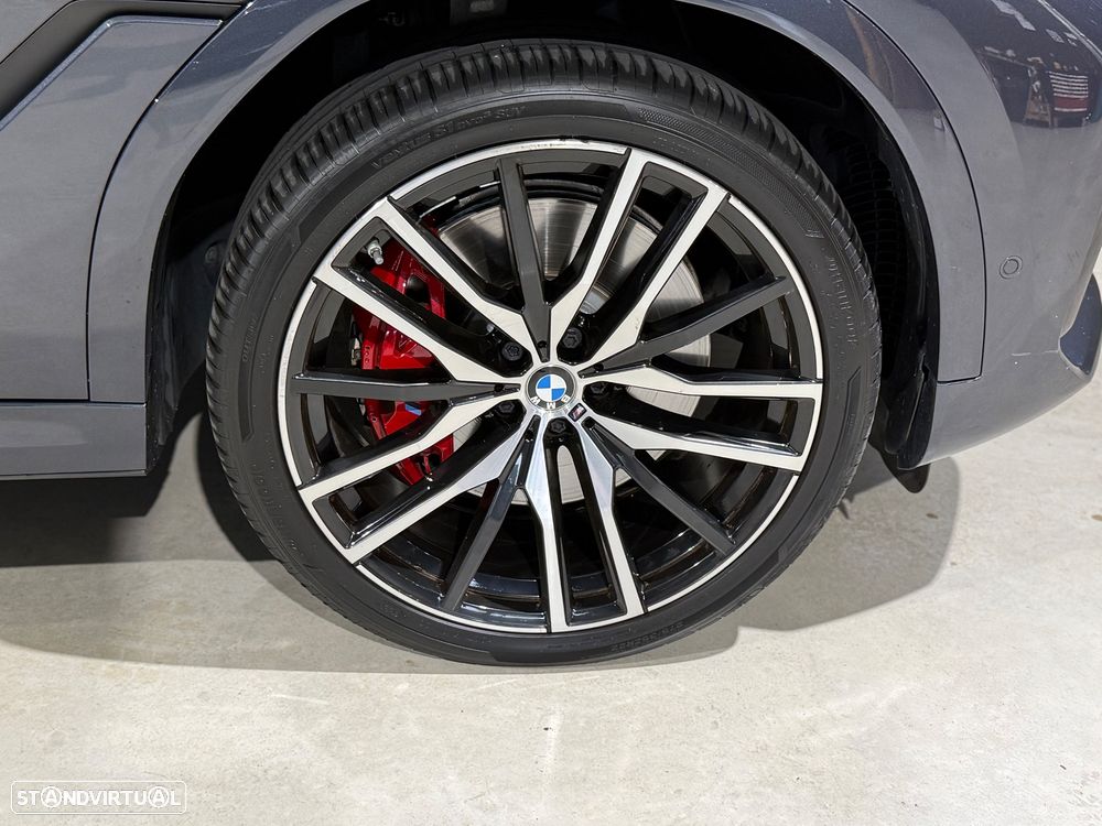 BMW X6 40 d xDrive Pack M - 24