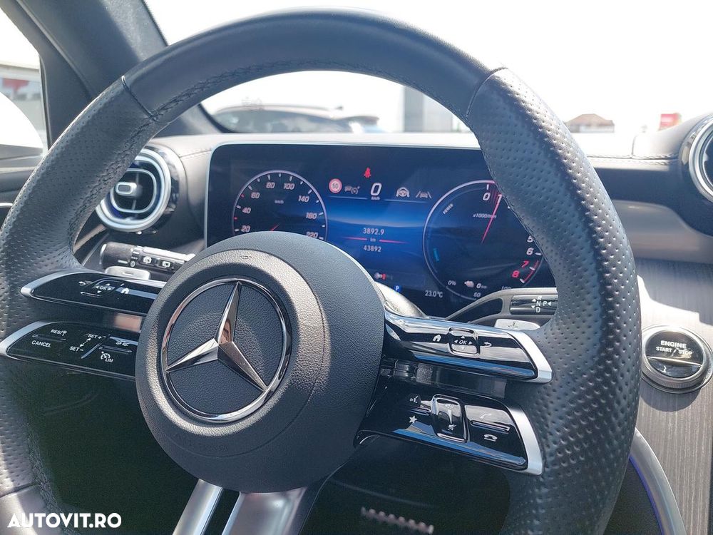 Mercedes-Benz GLC 300 e 4Matic 9G-TRONIC AMG Line Advanced - 18