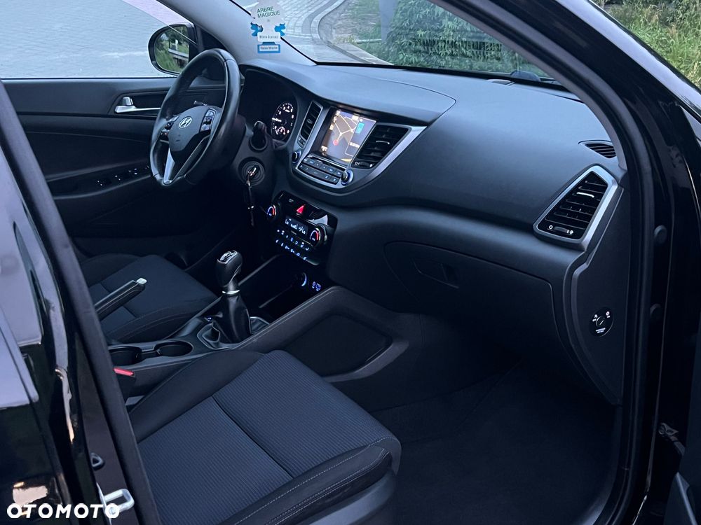 Hyundai Tucson 1.6 GDI BlueDrive Style 2WD - 11
