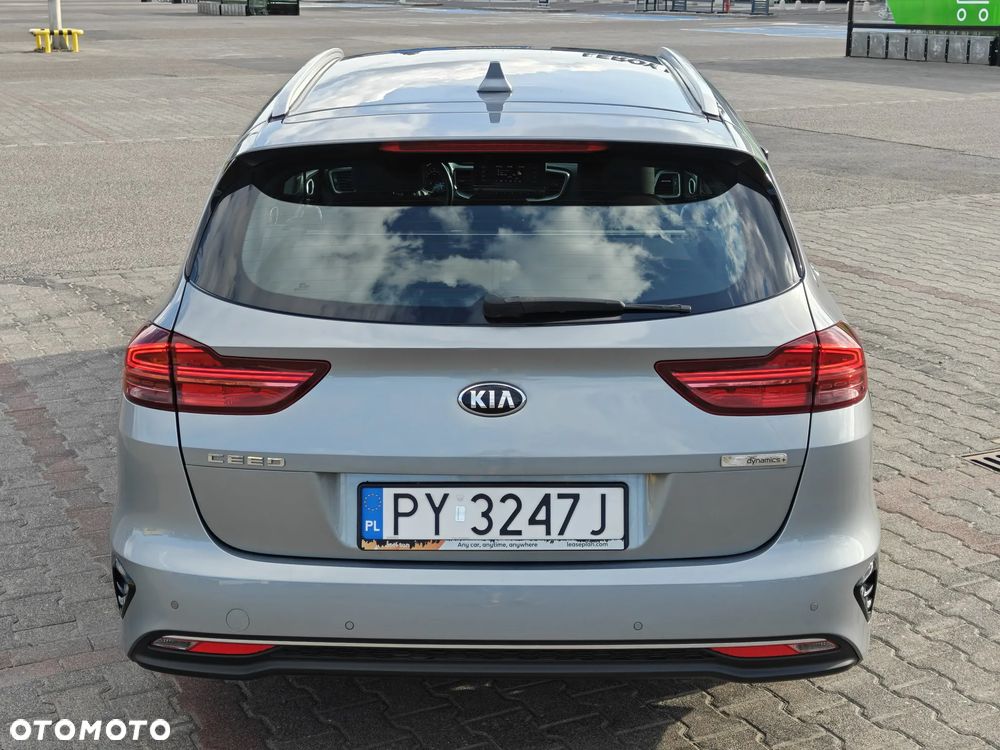 Kia Ceed 1.6 CRDi mHEV L Business Line - 6