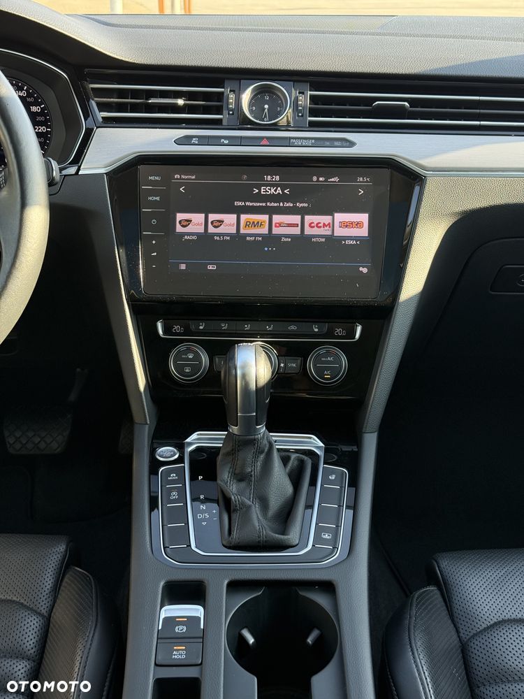 Volkswagen Passat 2.0 TSI 4Mot Elegance DSG - 33
