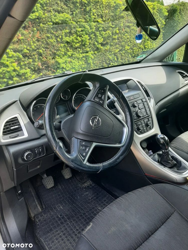 Opel Astra - 2