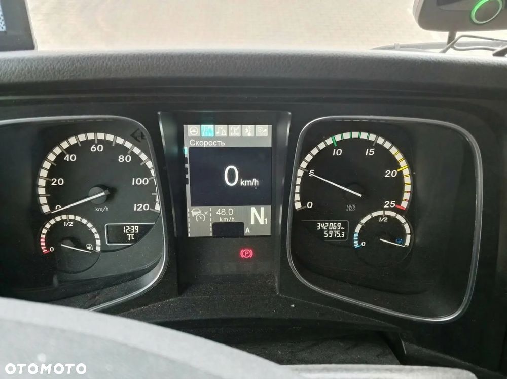 Mercedes-Benz 1836 - 12