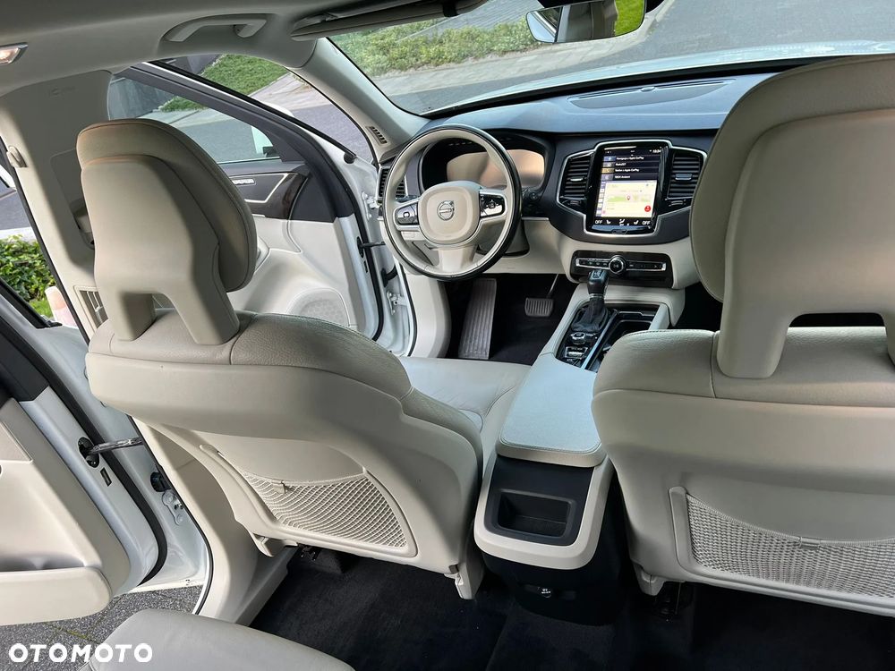 Volvo XC 90 - 17