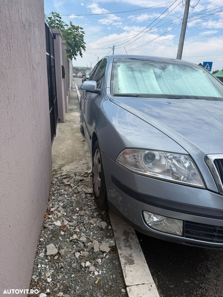 Skoda Octavia 1.6 Ambiente - 4