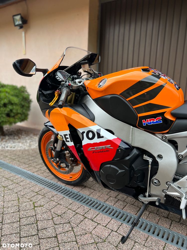Honda CBR - 24