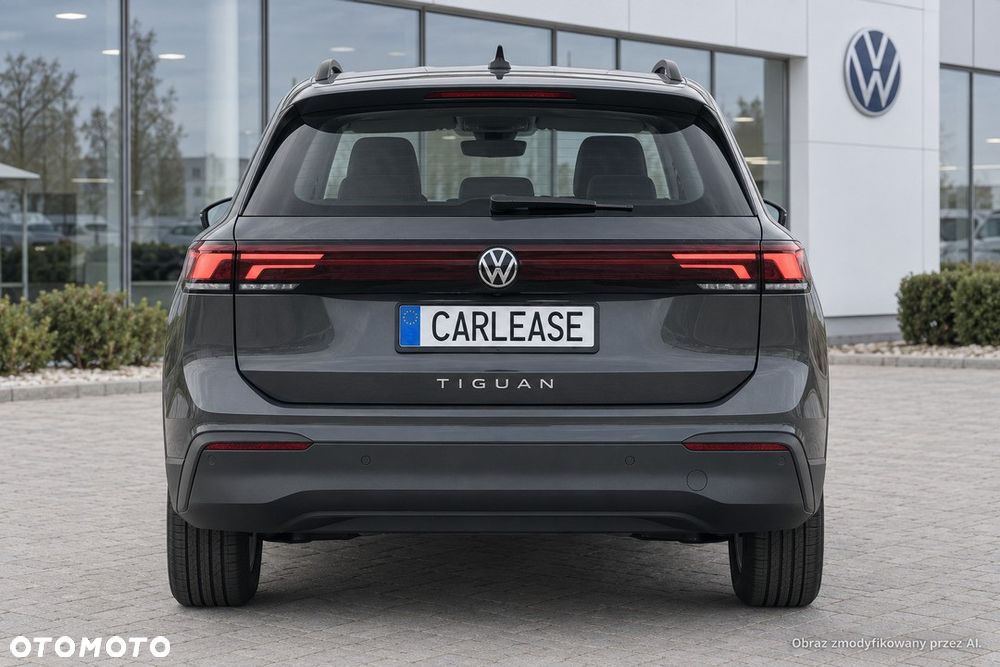 Volkswagen Tiguan - 12