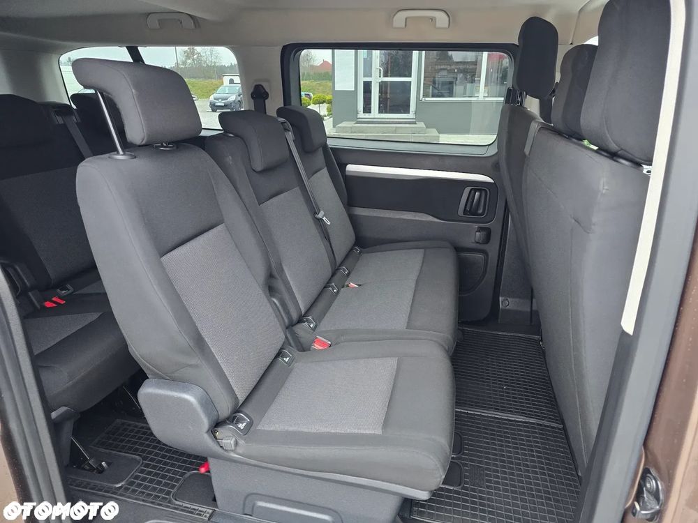 Toyota Proace Verso 2.0 D4-D Medium VIP - 17