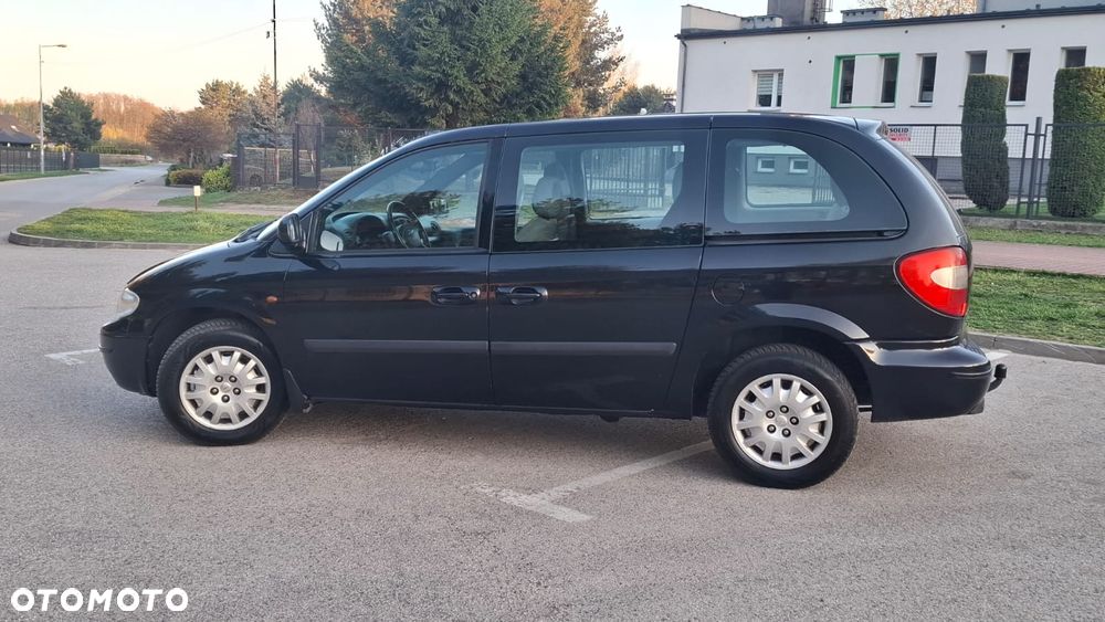 Chrysler Voyager 2.4 SE - 4