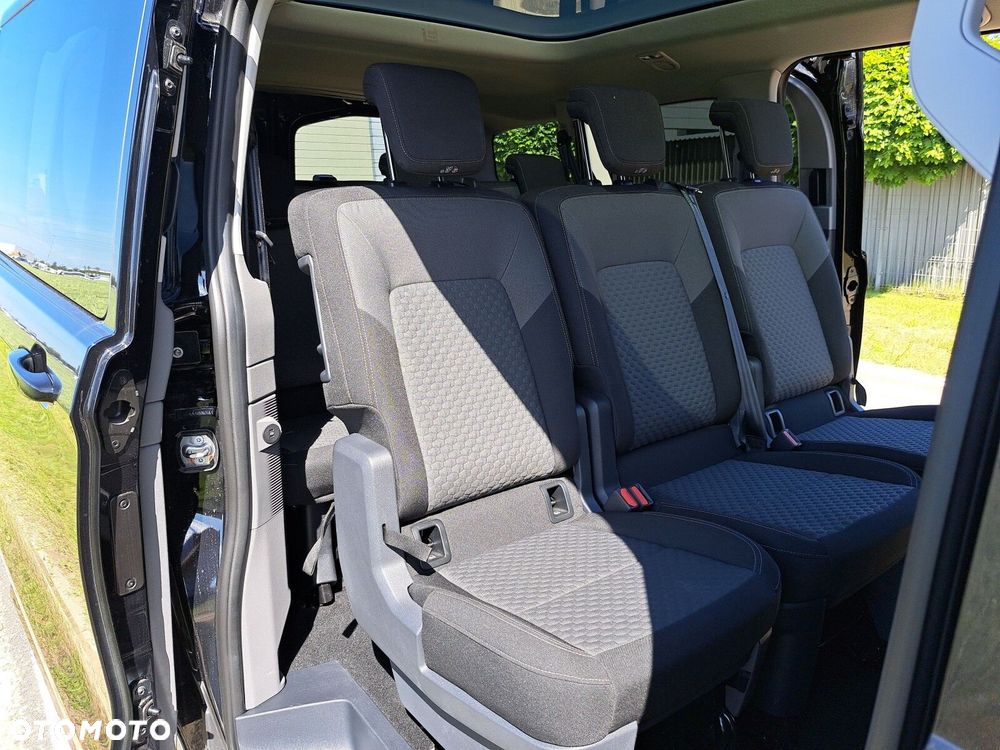 Volkswagen Caravelle - 29