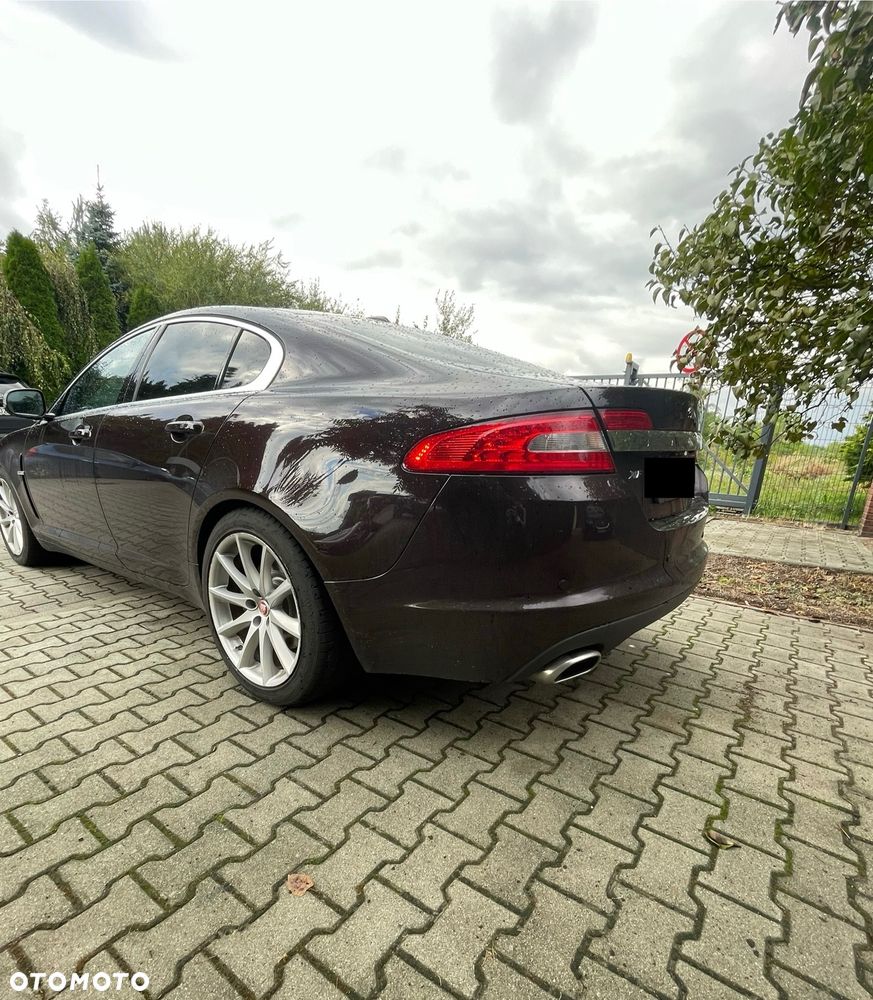 Jaguar Xf 2010 photo 5