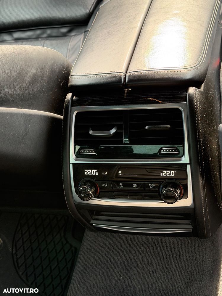 BMW Seria 7 730d xDrive - 10
