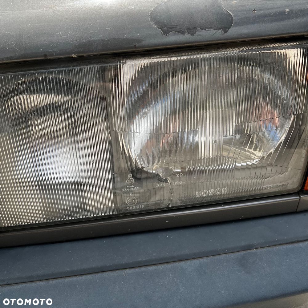 Mercedes-Benz W201 (190) - 11