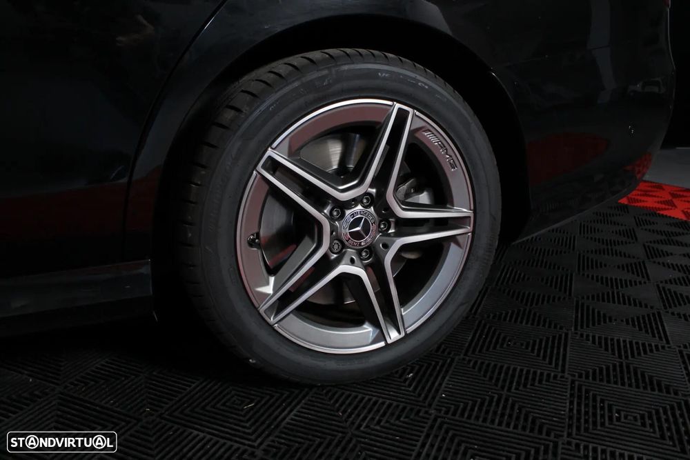 Mercedes-Benz E 300 de AMG Line 4Matic - 13