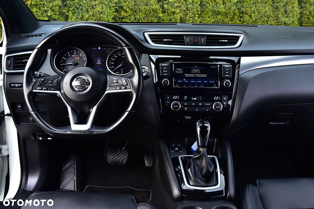 Nissan Qashqai 1.3 DIG-T DCT TEKNA+ - 24