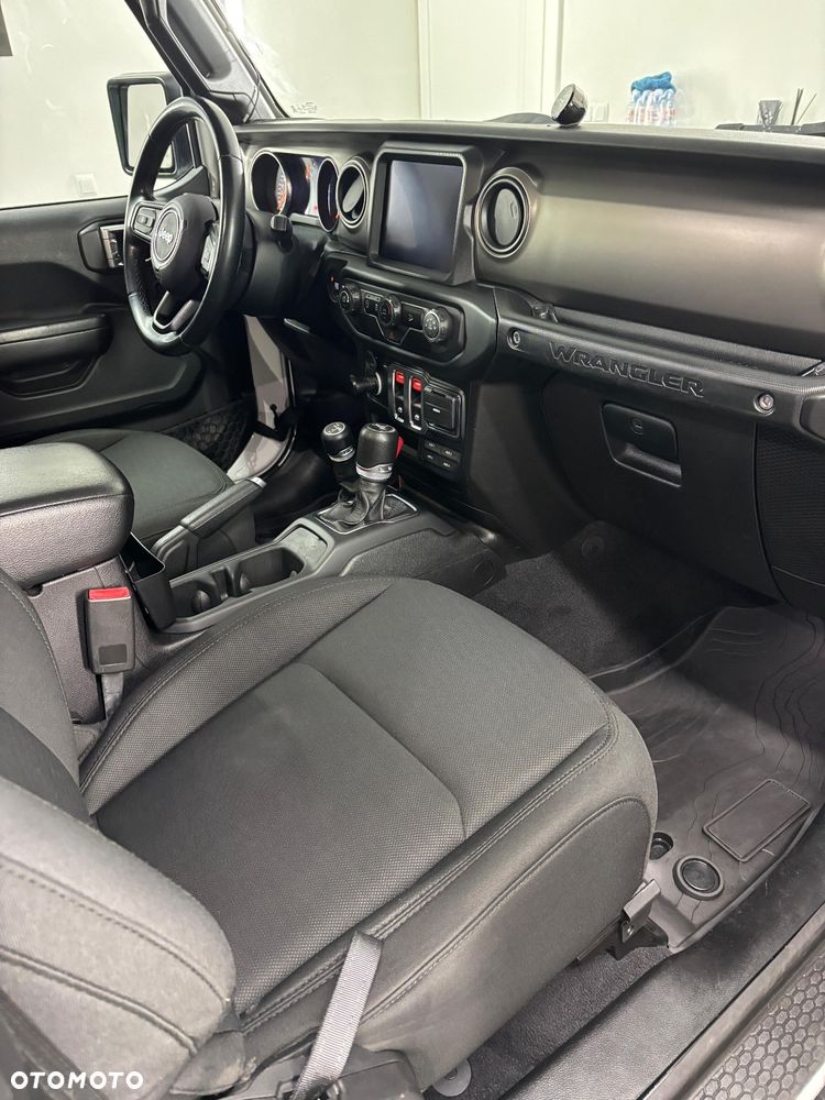 Jeep Wrangler 2.0 T-GDI Hardtop AWD Automatik Sport - 9