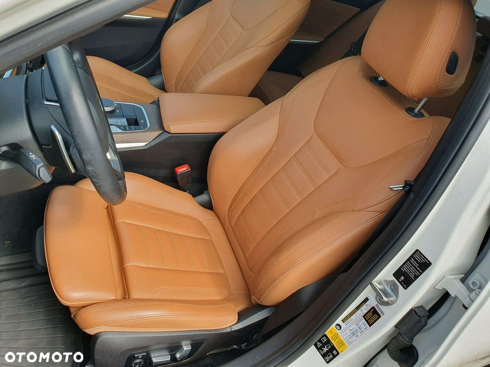 BMW Seria 3 330i xDrive - 12