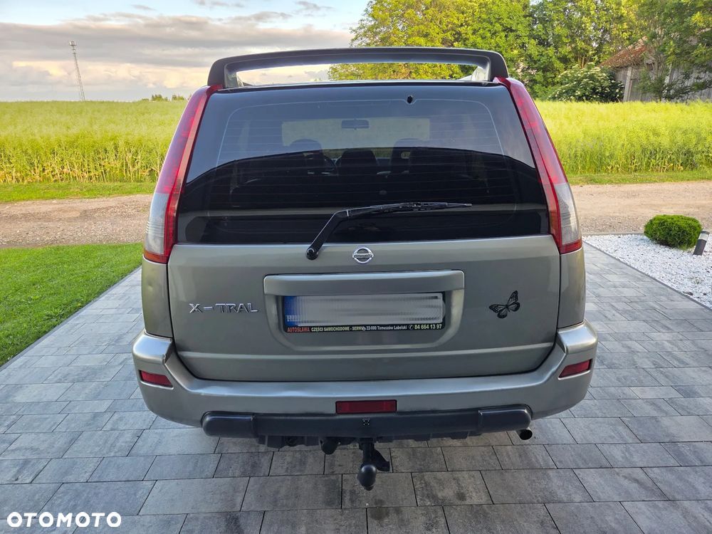 Nissan X-Trail 2.0 4x4 Comfort - 10