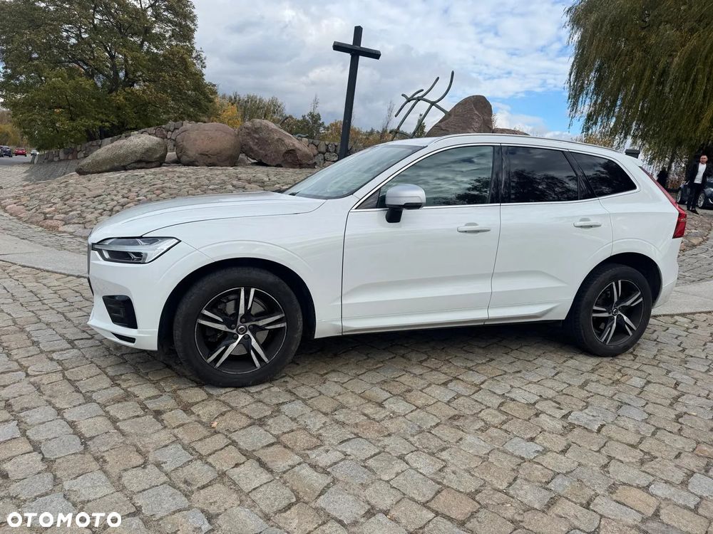 Volvo XC 60 T5 AWD R-Design - 5