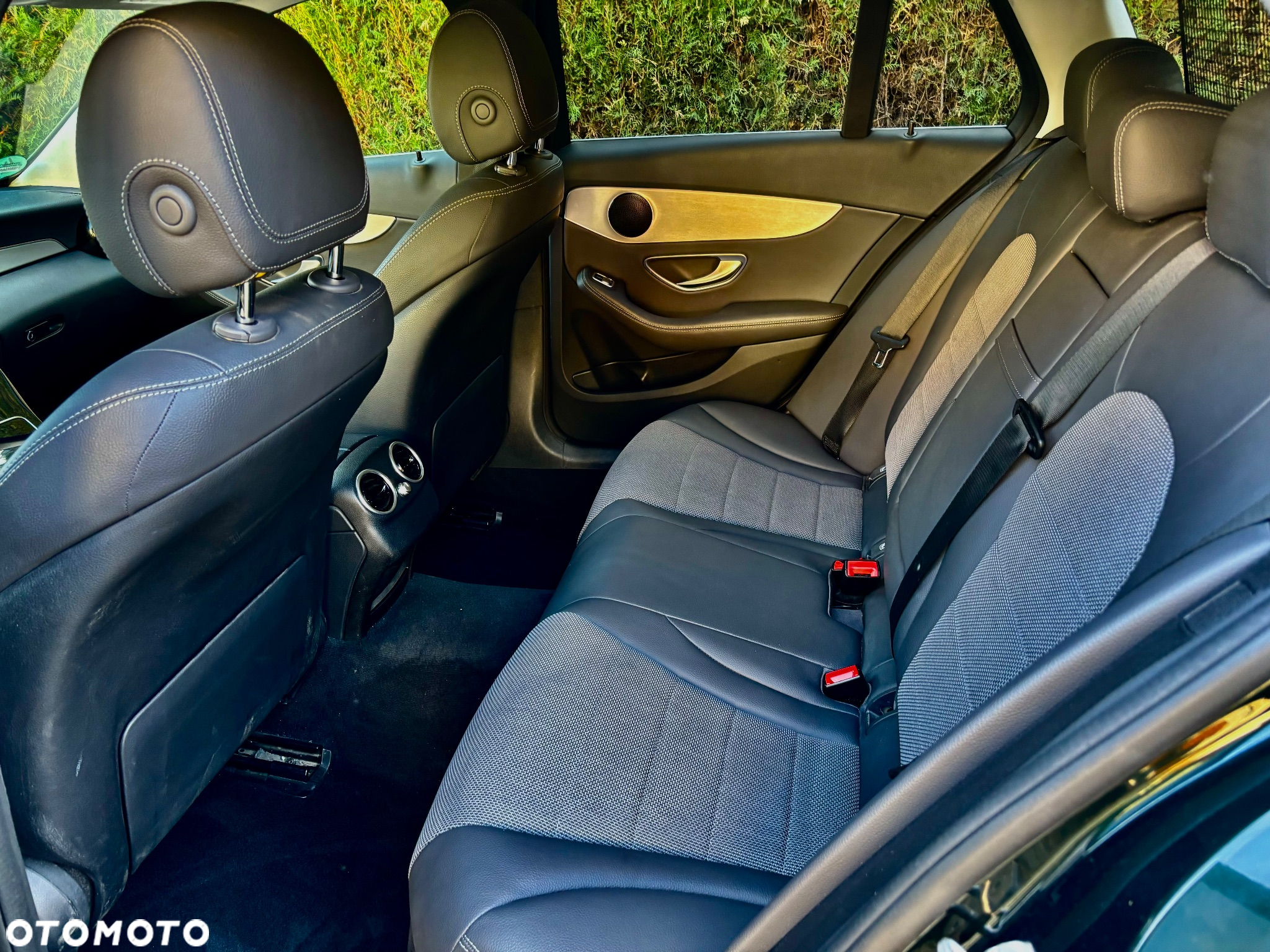 Mercedes-Benz Klasa C 220 d 4MATIC 9G-TRONIC - 19