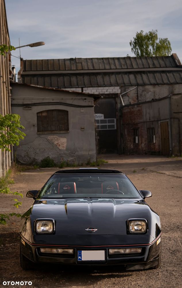 Chevrolet Corvette - 2