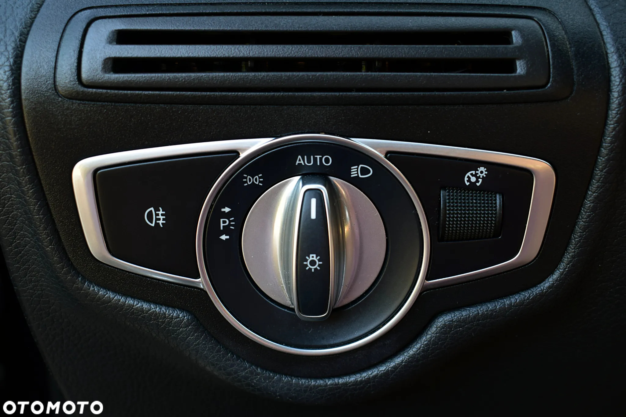 Mercedes-Benz GLC Coupe 300 e 4-Matic - 23