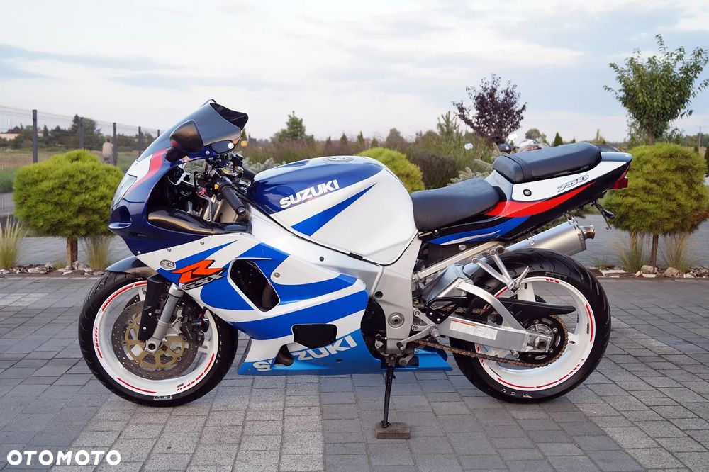 Suzuki GSX-R - 7
