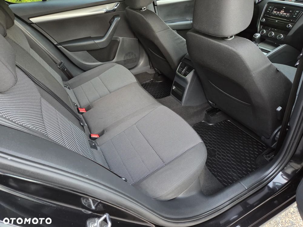 Skoda Octavia 1.4 TSI Ambition - 8