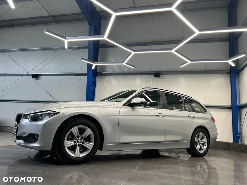 BMW Seria 3 318d - 3