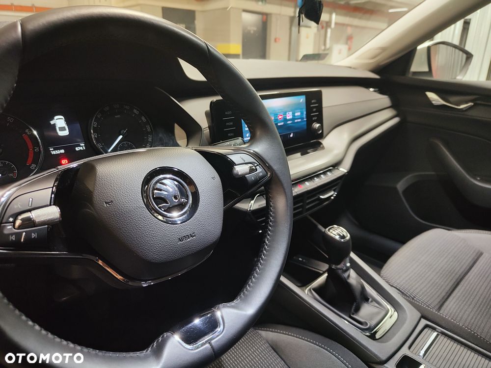 Skoda Octavia 1.5 TSI ACT Ambition - 23