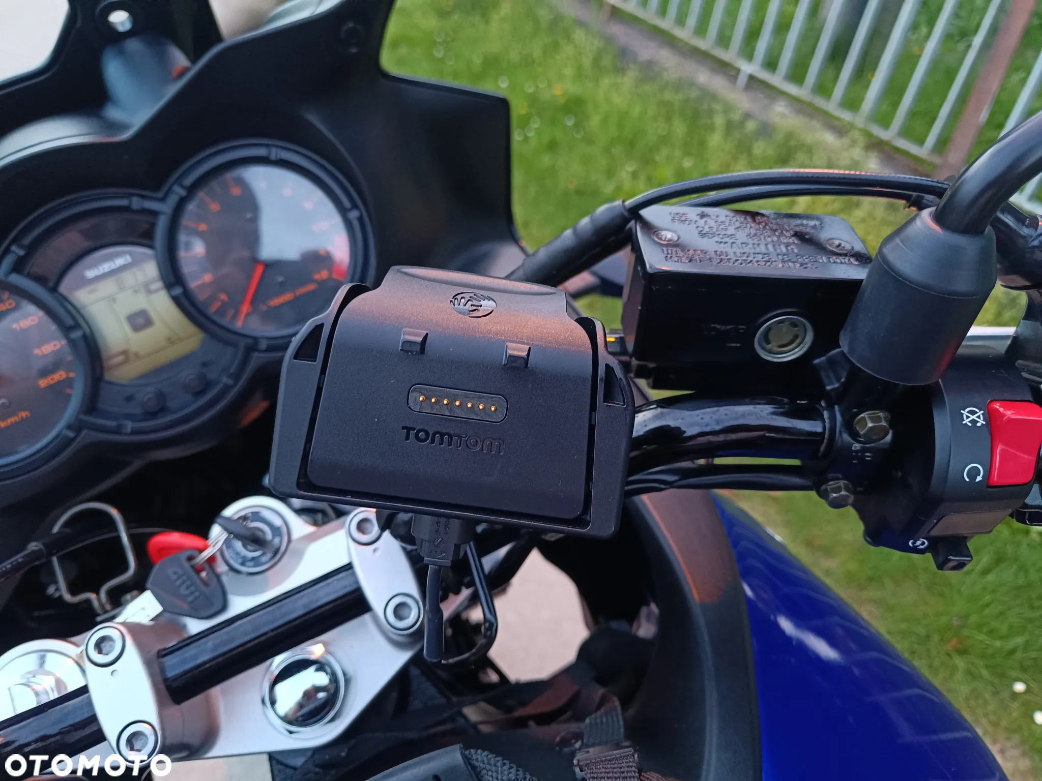 Suzuki DL - 17