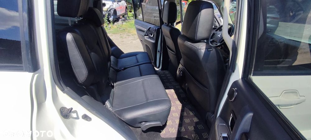 Mitsubishi Pajero 3.2 DID Instyle - 12