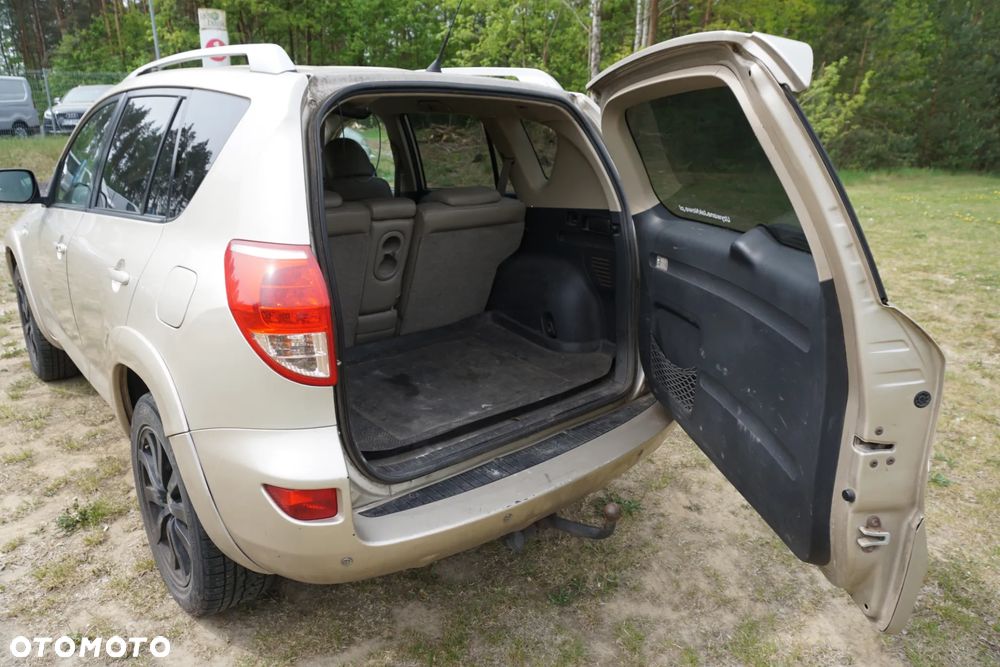 Toyota RAV4 2.2 D-4D Sol 180 - 5