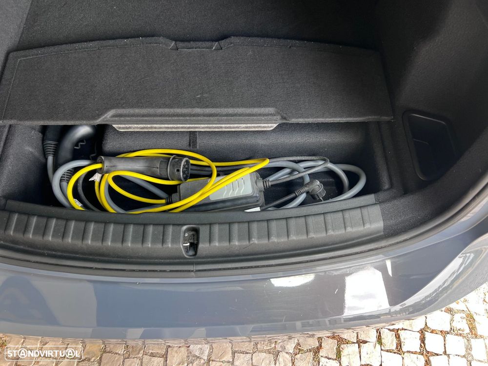 BMW 225xe Active Tourer e xDrive Edição Optimized - 27