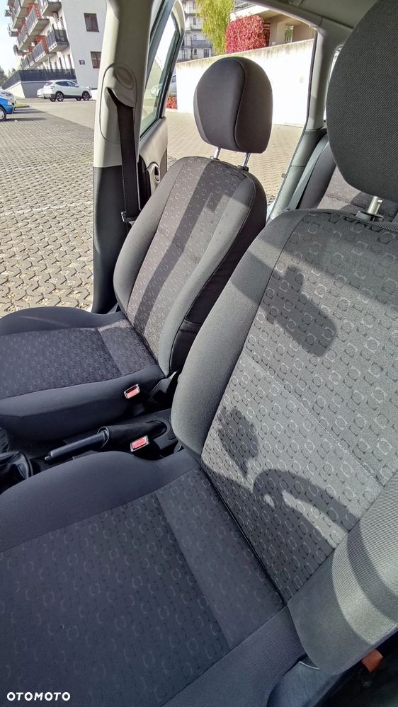 Ford Focus 1.6 Comfort - 7
