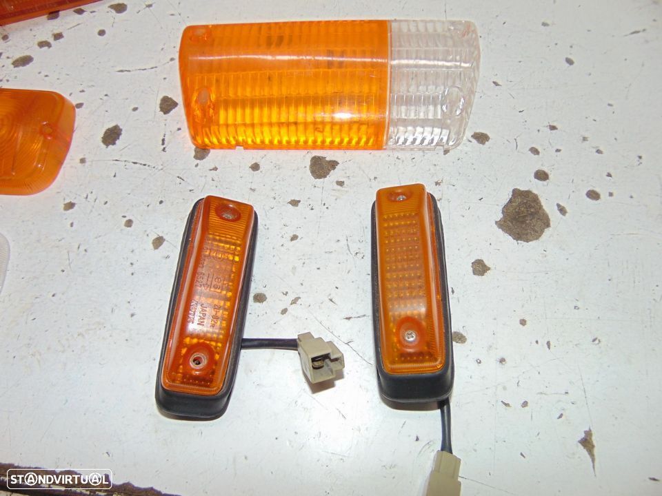 Toyota antigos farolins - 10